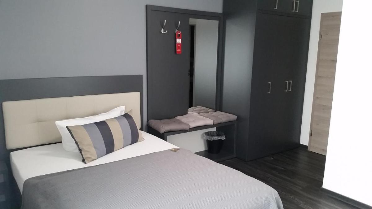 Appart-Hotel, Einsteinstrasse Herzogenaurach Buitenkant foto