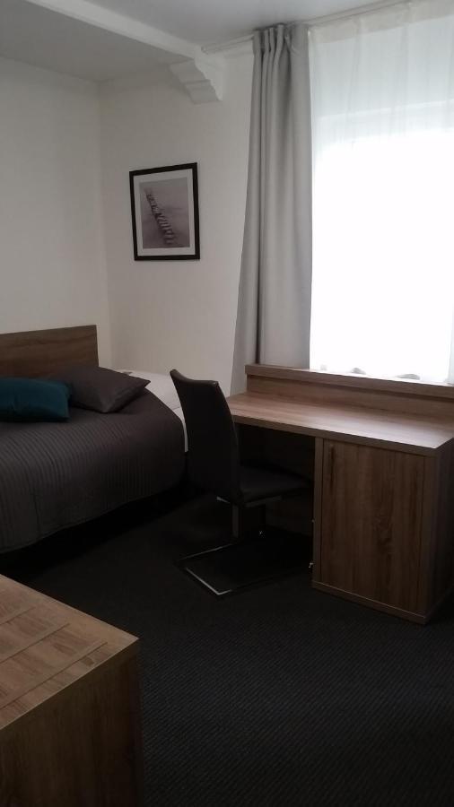 Appart-Hotel, Einsteinstrasse Herzogenaurach Buitenkant foto